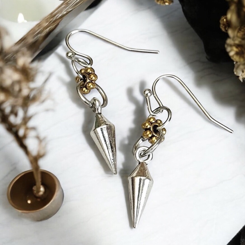 5 For $25💫Alternative Silver Spike Cone Dangles Earrings